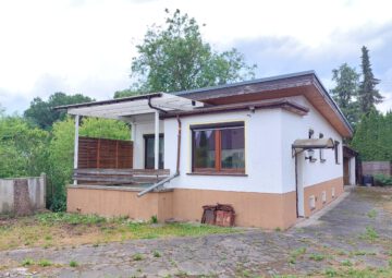 Vielseitiges Grundstück mit Wohnhaus und ehemaligem Gewerbeobjekt in Forst (Lausitz) zu verkaufen!, 03149 Forst, Einfamilienhaus